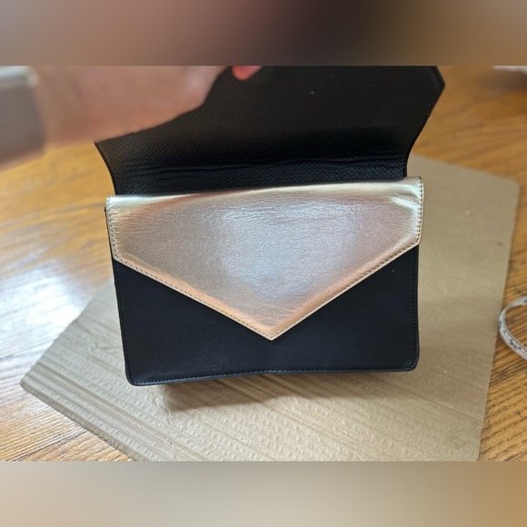 VTG 90s Bebe Signature Clutch Purse Handbag Black Gold Tone Two Compartments. - Picture 8 of 12